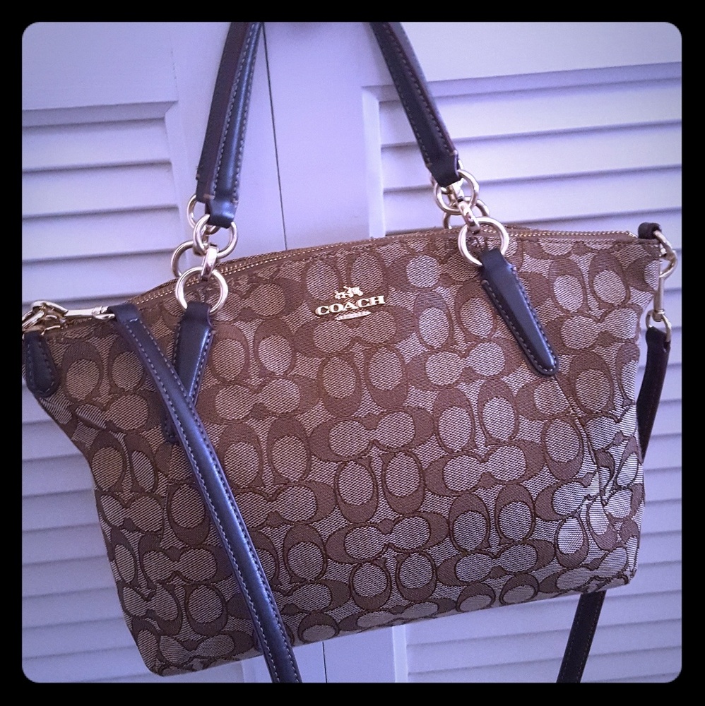 🚫SOLD🚫 COACH Kelsey Small Satchel Crossbody
